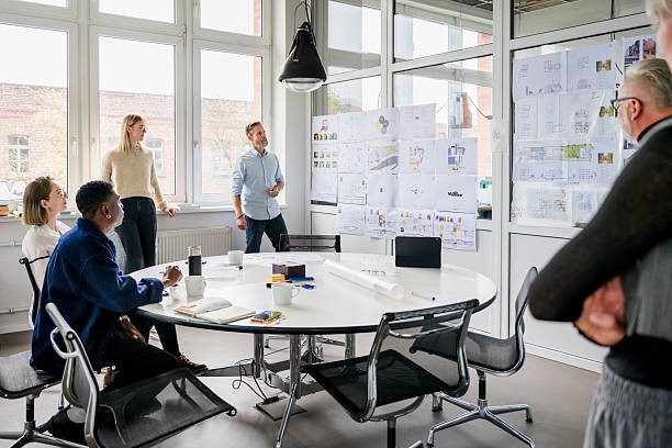 How a Fractional VP Marketing Can Unlock Sustainable Growth for Phoenix Startups